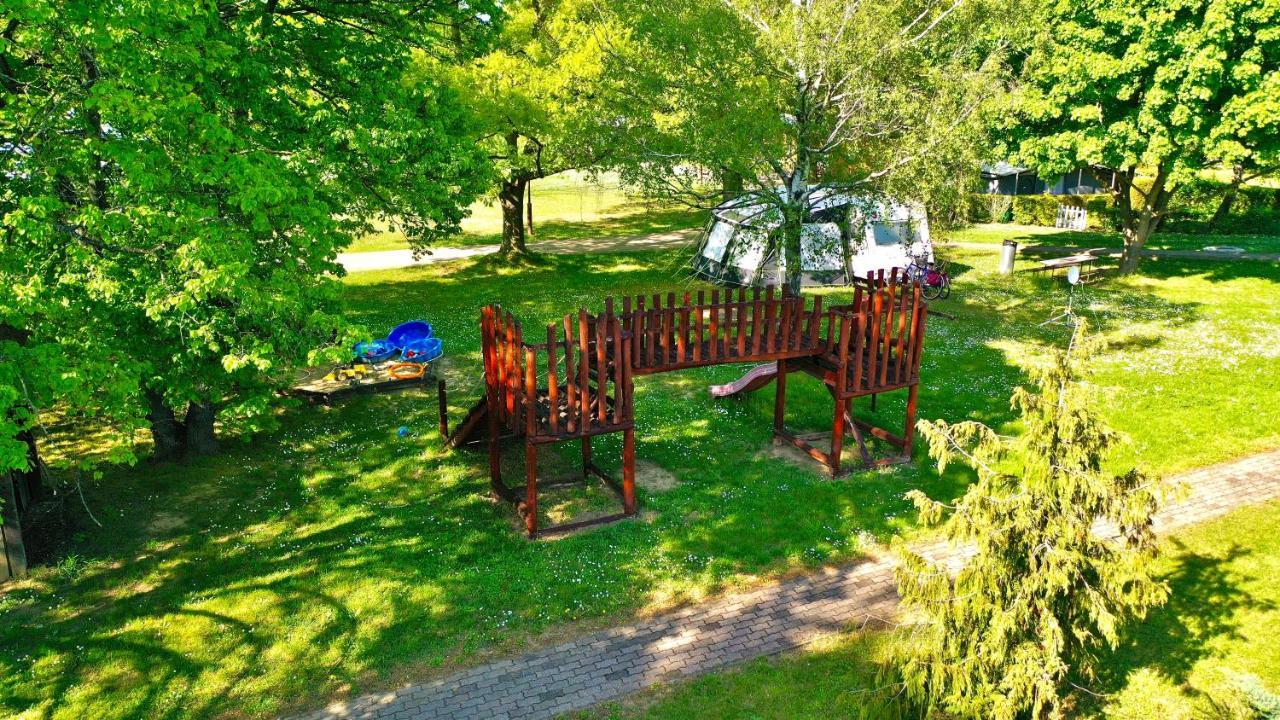 Romantik Camping Es Panzio Buk Exterior photo